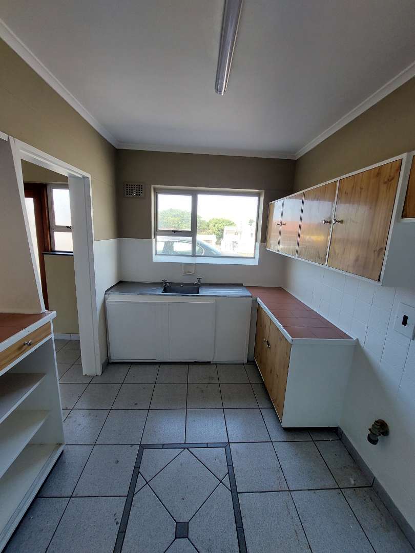 To Let 2 Bedroom Property for Rent in Claremont Western Cape